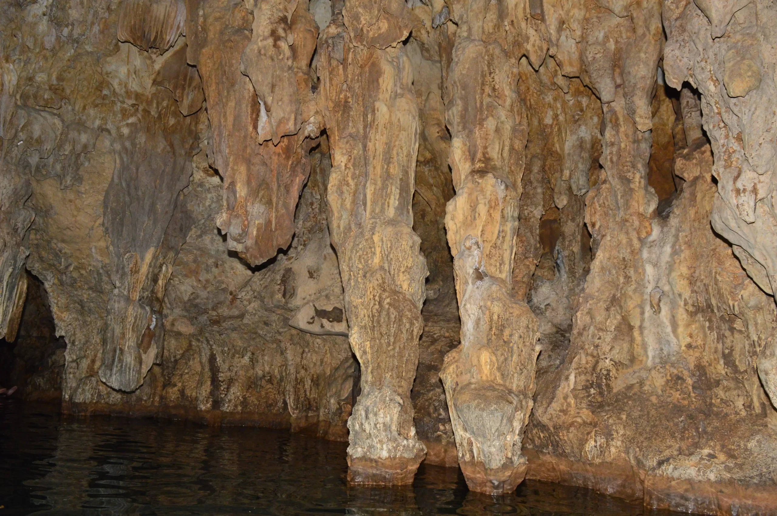 Stalaktit Soko Guru Gua Pindul Jogja